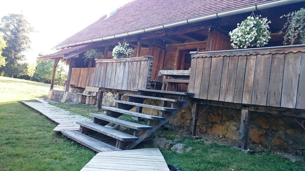Rustic Home Mia Duga Resa Bilik gambar