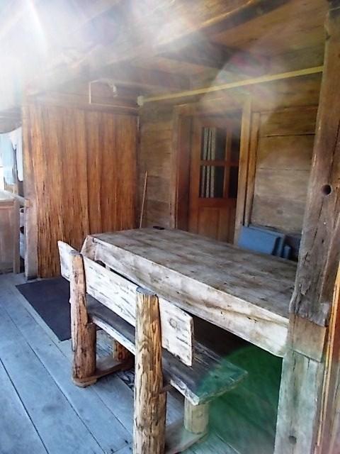 Rustic Home Mia Duga Resa Bilik gambar