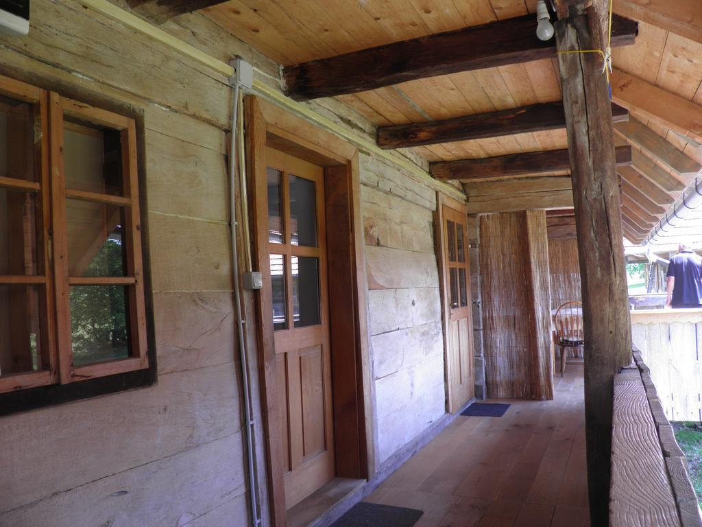 Rustic Home Mia Duga Resa Bilik gambar