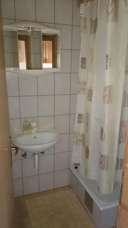 Rustic Home Mia Duga Resa Bilik gambar